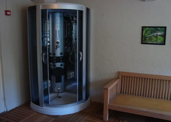 Les Clarines Отель 3*