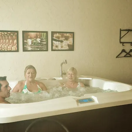 Les Clarines Hotel 3*