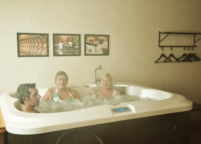 Les Clarines Hotel 3*